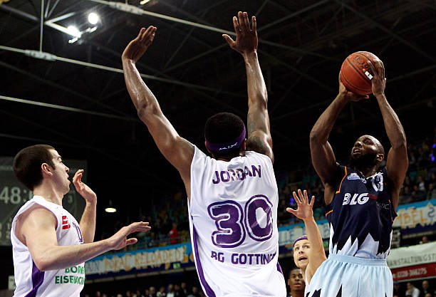 仅透露了曼 仅透露了曼