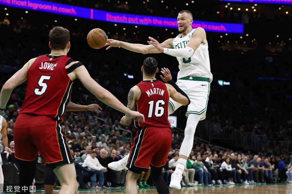 面对紧密盯 面对紧密盯